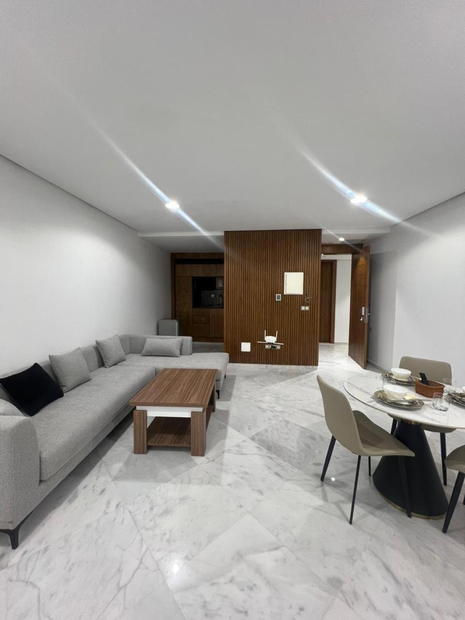 Luxe Tanger Apartment Exterior foto